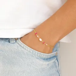 rosa onyxer armband i förgyllt silver 16 + 3 cm x 4,4 mm  - Loom Stones