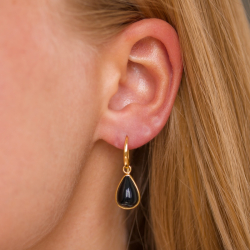 droppe svart onyx örhängen i förgylld mässing - Loom Stones