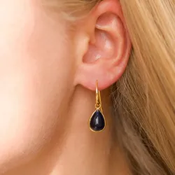 droppe syntetisk blå safir örhängen i förgylld mässing - Loom Stones