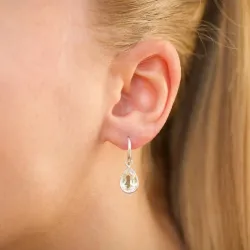 droppe ljusgrön kristal örhängen i försilvrad mässing - Loom Stones
