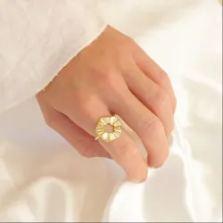 blommor ring i förgylld mässing - Eliné