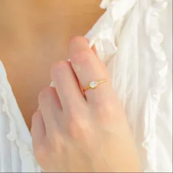 zirkon ring i förgylld mässing - Eliné