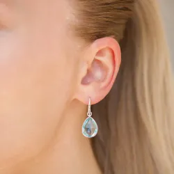 blå kristal örhängen i försilvrad mässing - Loom Stones