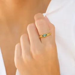 grön kristal ring i förgylld mässing - Eliné