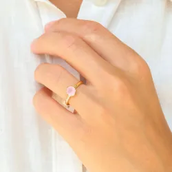 rosa krystal ring i förgylld mässing - Loom Stones