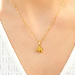 vattentät bokstav m halsband i förgyllt stål - OCEANA