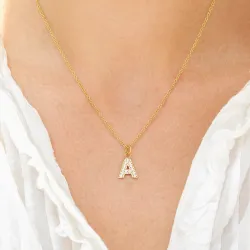 vattentät bokstav a zirkon halskedja med berlocker i förgyllt stål - OCEANA