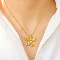 vattentät blommor halsband i förgyllt stål - OCEANA