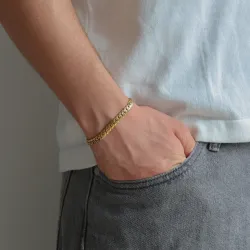 vattentät armband i förgyllt stål  x 6,5 mm 