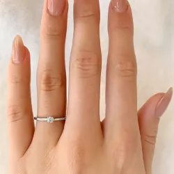 solitärring i rhodinerat silver