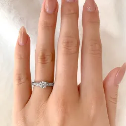 vit zirkon ring i rhodinerat silver