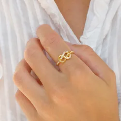 infinity zirkon ring i förgyllt silver
