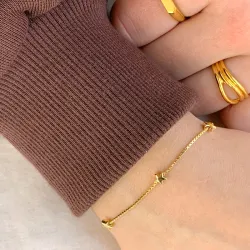 stjärna armband i förgyllt silver med hängen i förgyllt silver