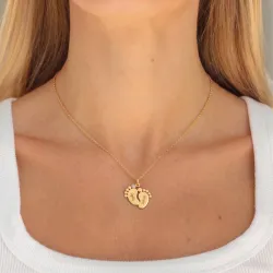 guld fötter Namnhalsband med hänge i 9 karat guld med 1 facettslipade blå zirkoner - My Letter