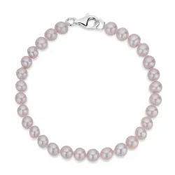 17 cm pärlarmband med sötvattenspärlor.