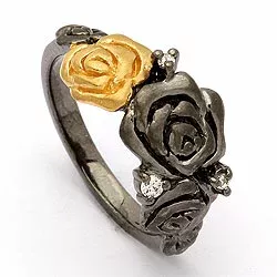 Ros ring i svart rhodinerat silver med förgyllt silver