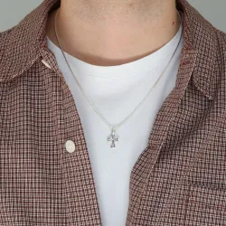kors hängen i oxiderat sterlingsilver