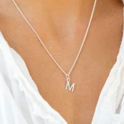 bokstav m hängen i silver - My Letter