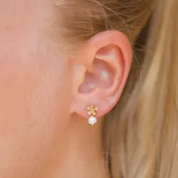 blommor pärla örhängen i förgyllt silver - Lumé Etched