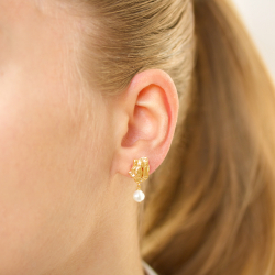 pärla örhängen i förgylld mässing - Eliné