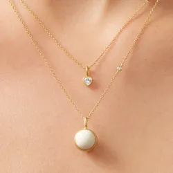 Julie Sandlau Amorina hjärta hängen i förgyllt silver vit zirkon